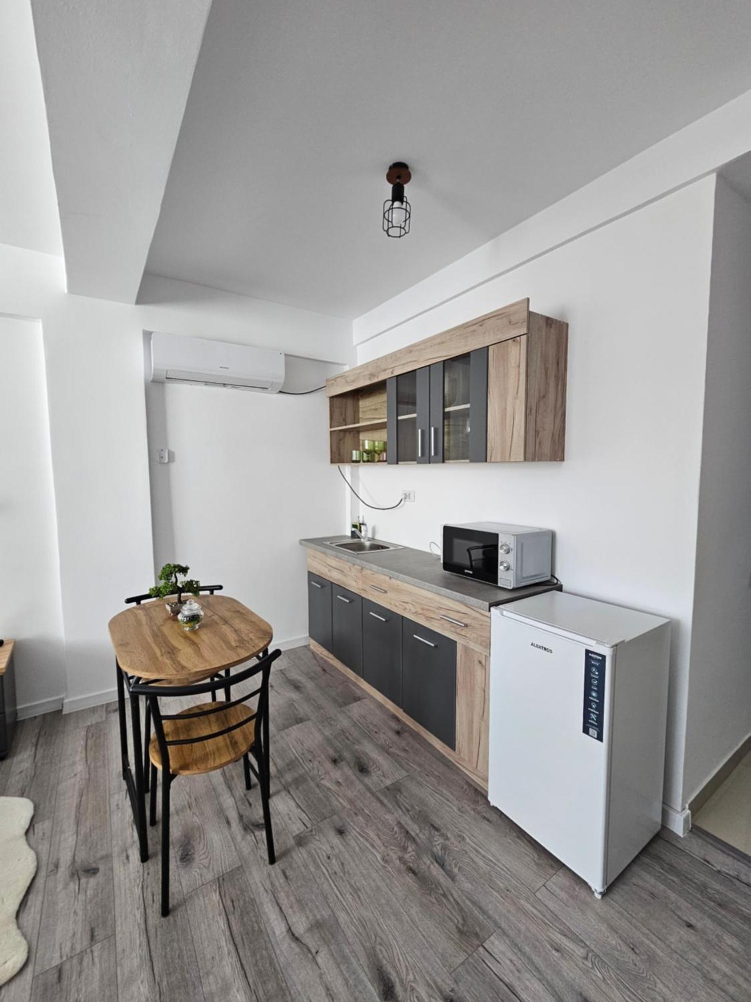 Didi Apartament Крайова Екстер'єр фото