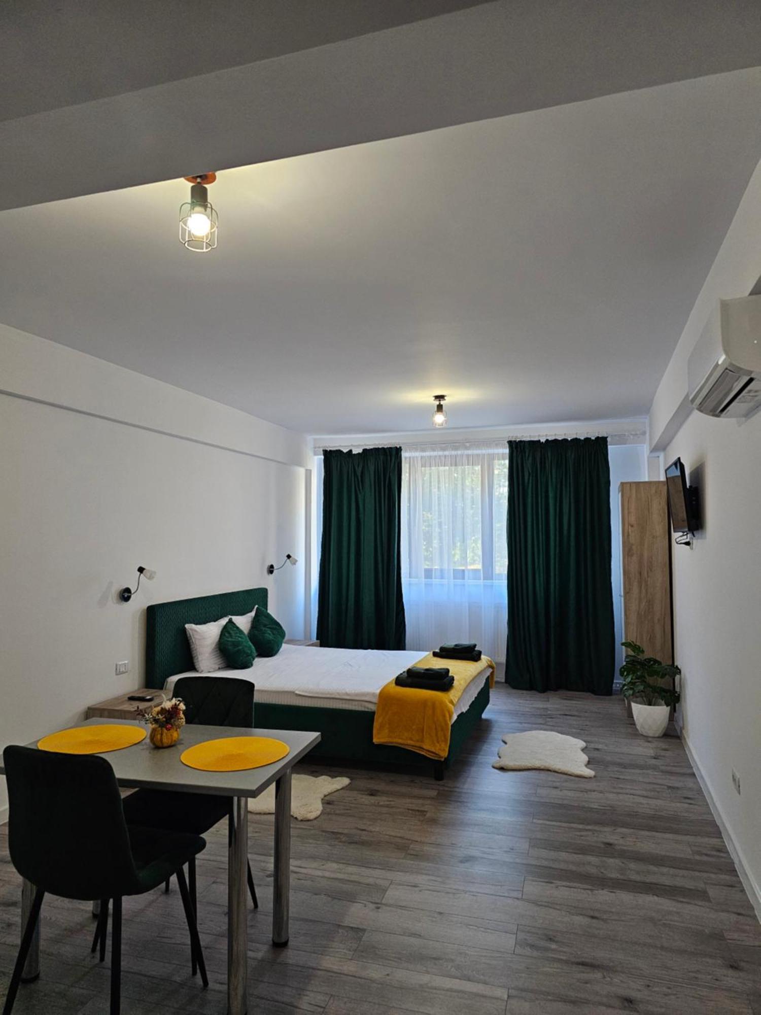 Didi Apartament Крайова Екстер'єр фото